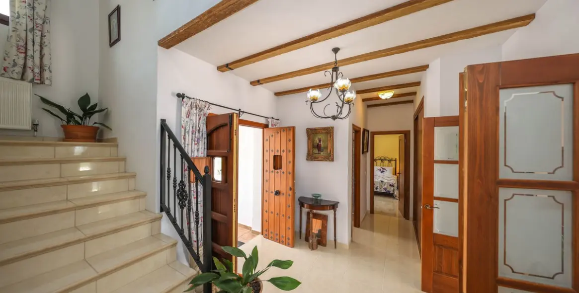 Sale of detached villa in Casarabonela 7
