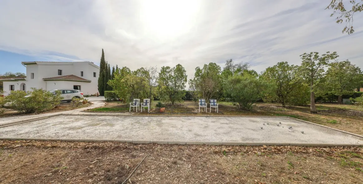 Sale of detached villa in Casarabonela 54