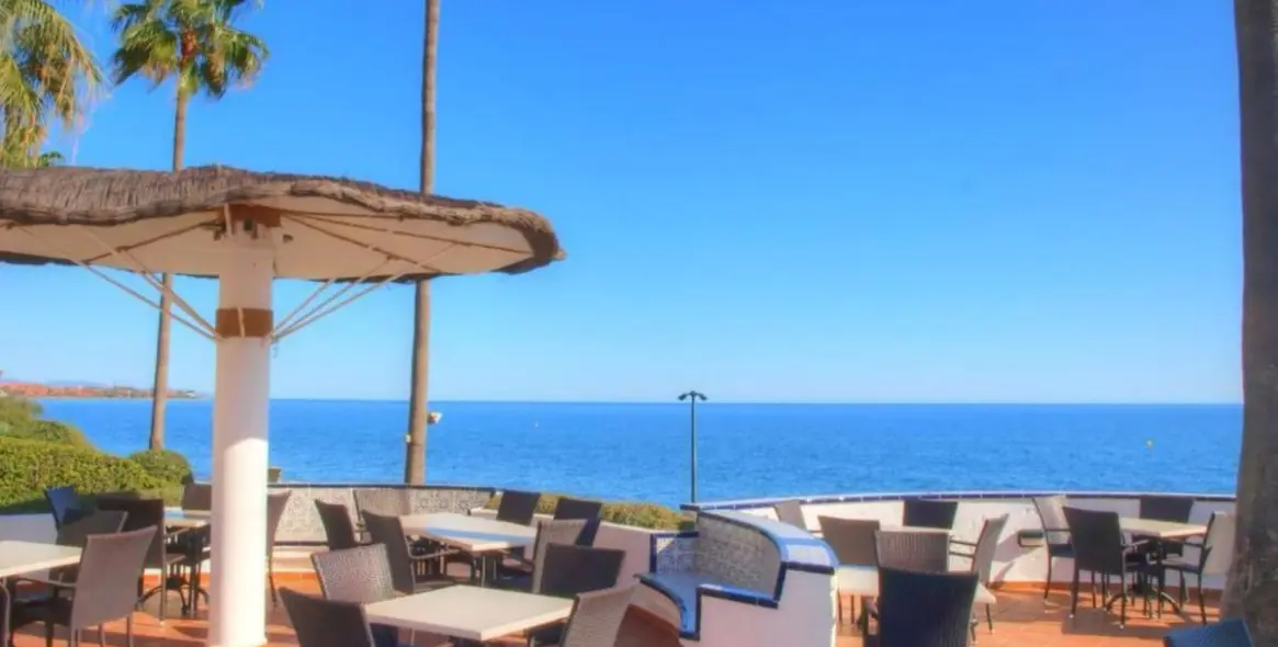 Продажа апартаментов на первом этаже в Estepona 5