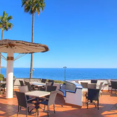 Venta de apartamento en planta baja en Estepona