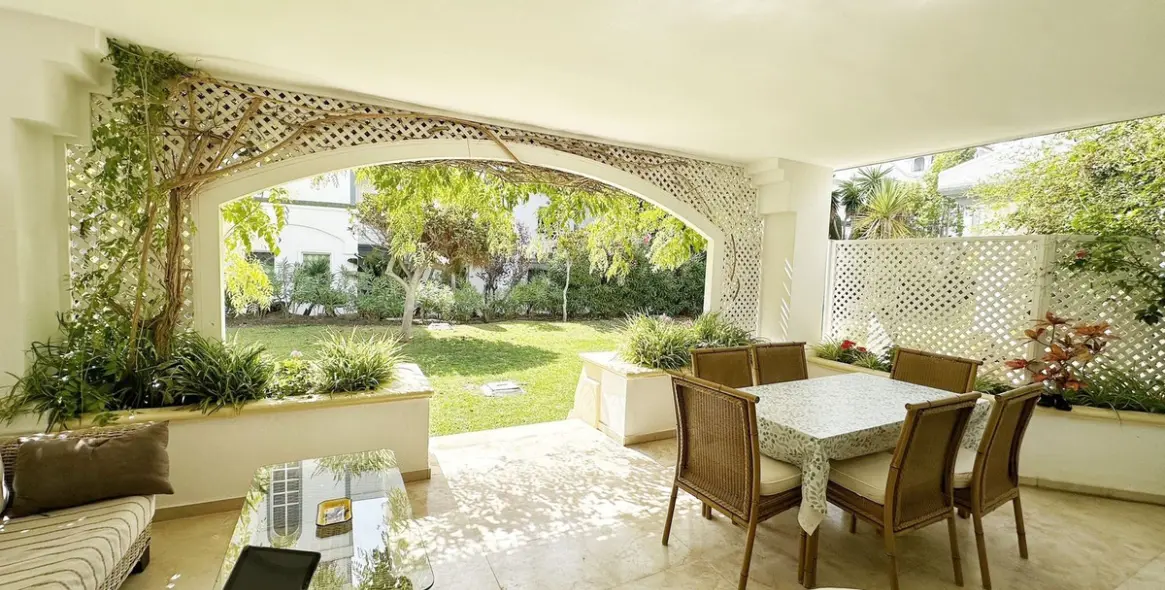 Продажа апартаментов на первом этаже в Estepona 9