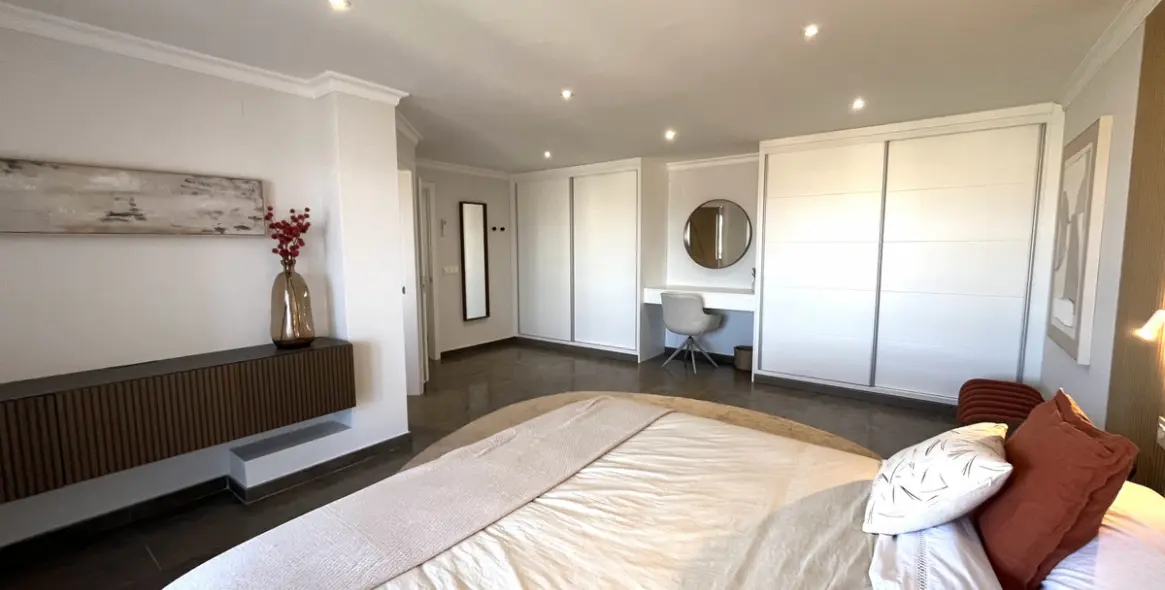 Venta de apartamento en planta media en Torreblanca 11