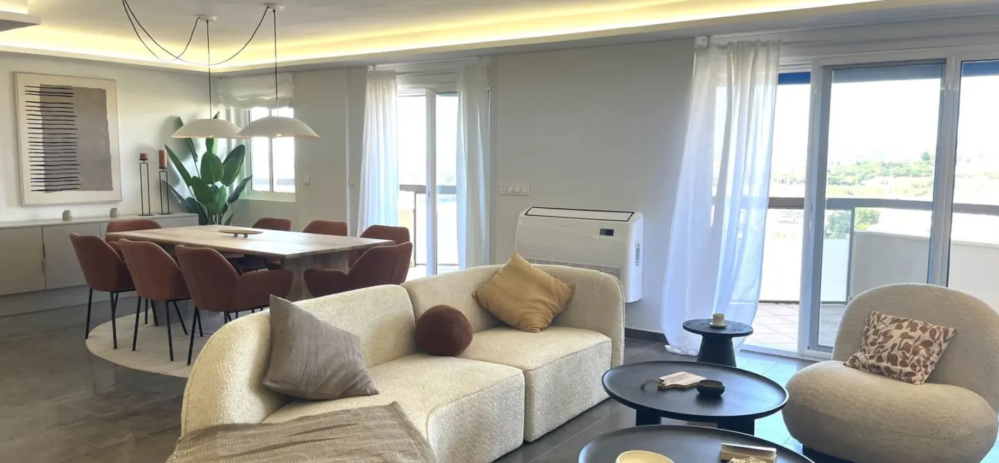 Sale of middle floor apartment in Los Pacos 0