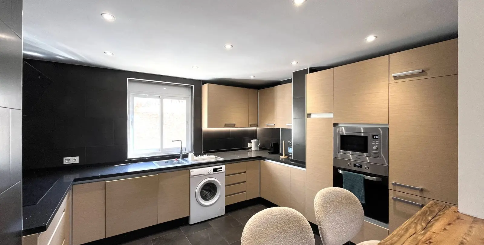Sale of middle floor apartment in Los Pacos 4