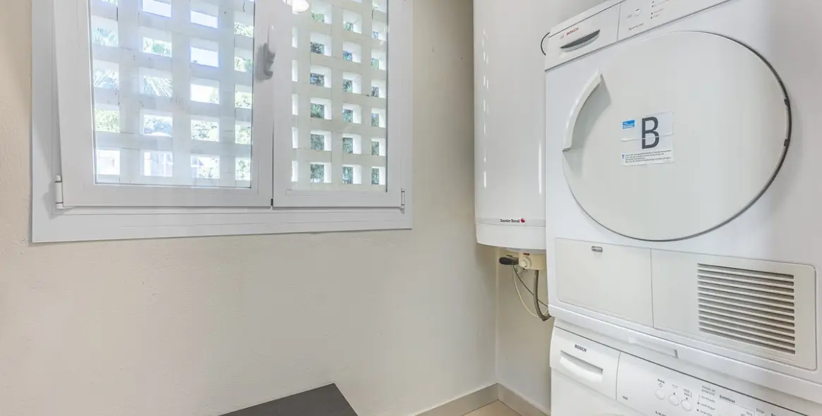 Sale of middle floor apartment in Marbella 14