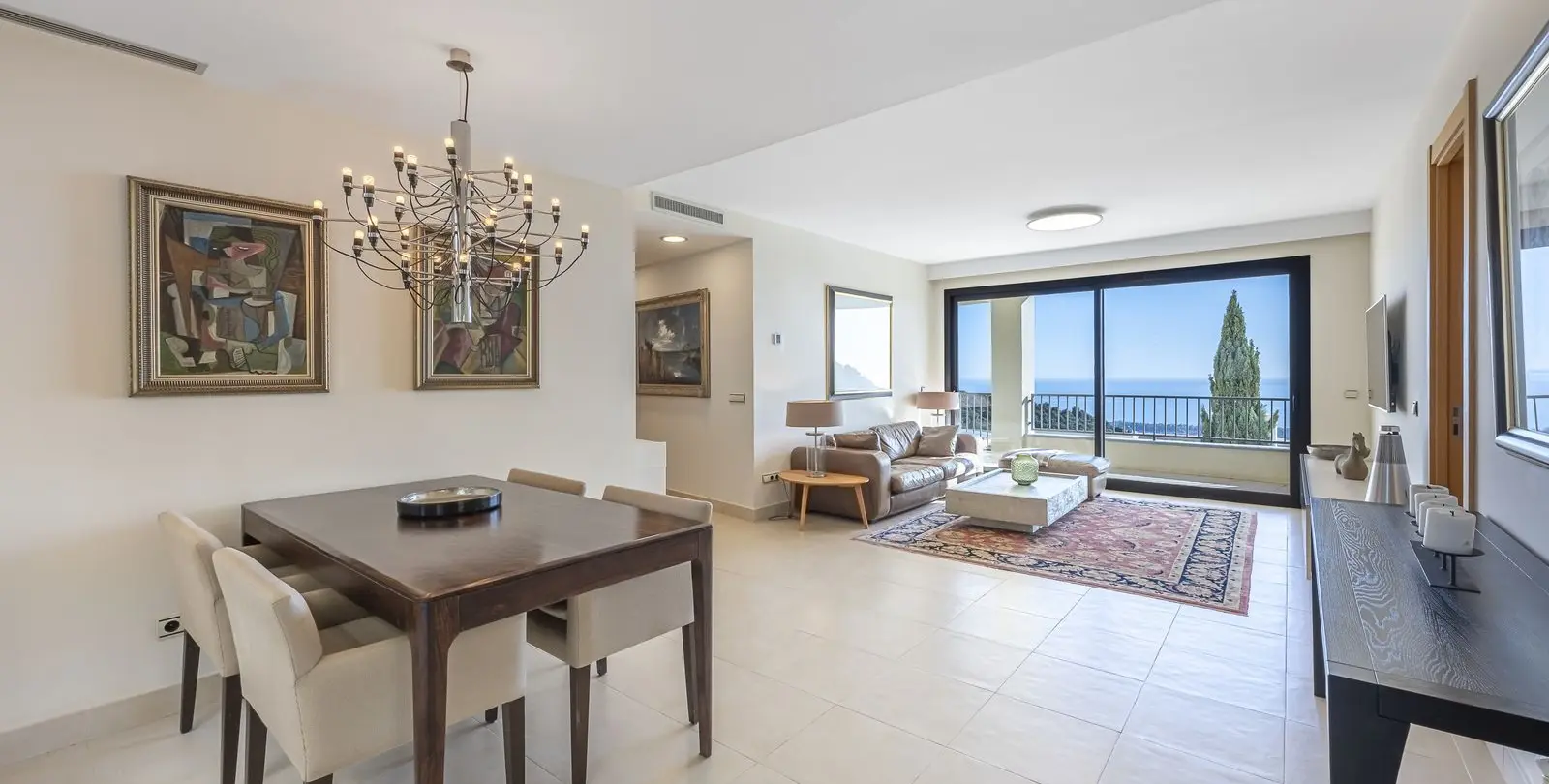 Sale of middle floor apartment in Altos de los Monteros 2