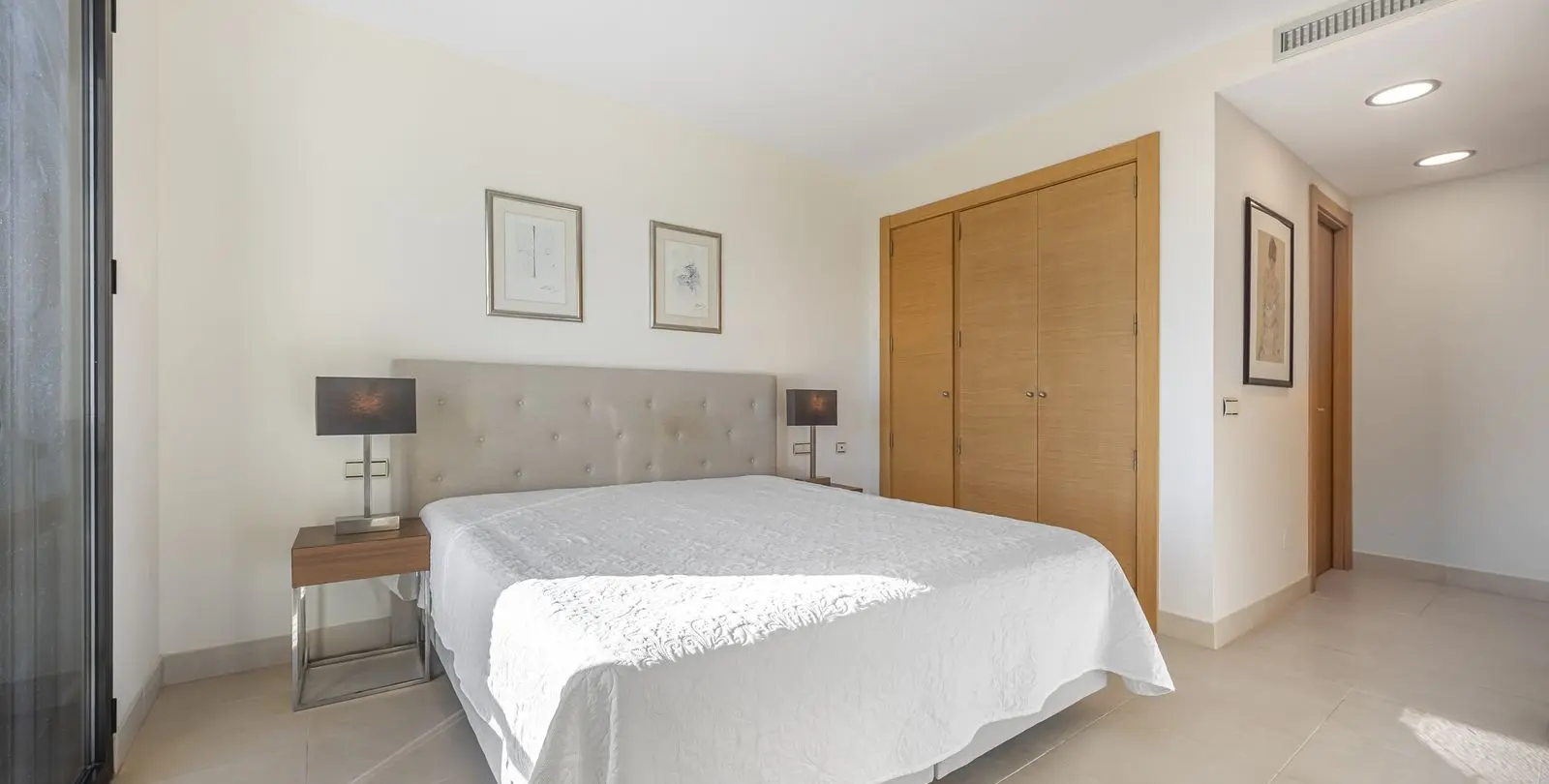 Sale of middle floor apartment in Altos de los Monteros 7