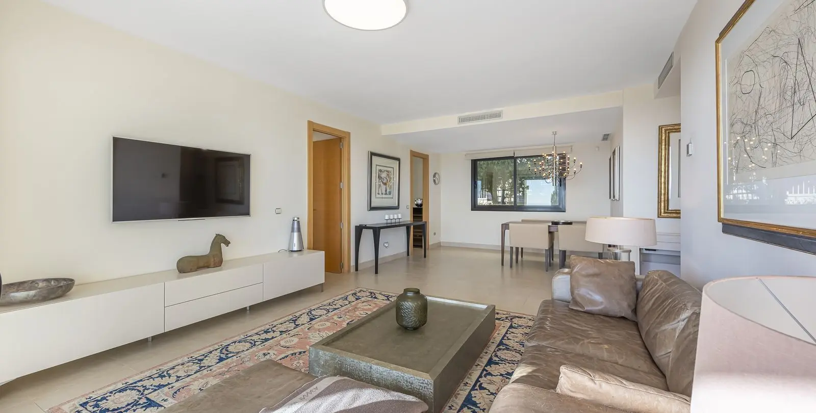 Sale of middle floor apartment in Altos de los Monteros 10