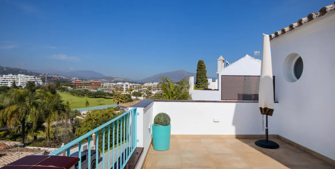 Продажа таунхауса в Guadalmina Alta 3