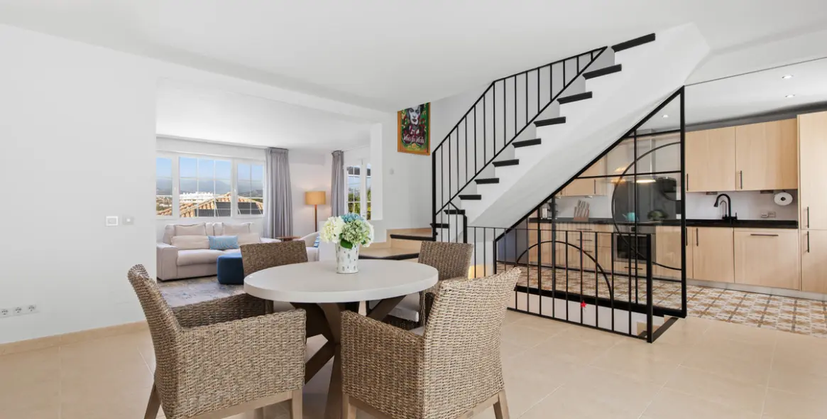 Продажа таунхауса в Guadalmina Alta 9