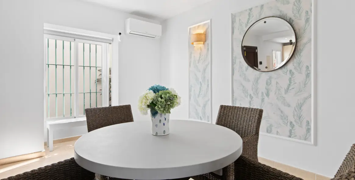 Продажа таунхауса в Guadalmina Alta 10