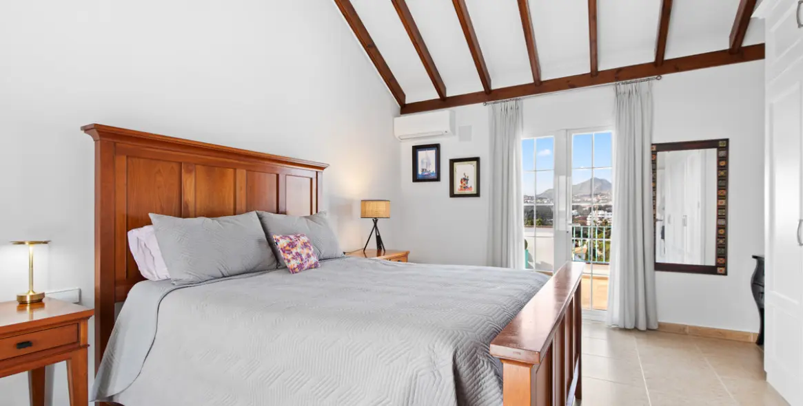 Продажа таунхауса в Guadalmina Alta 19