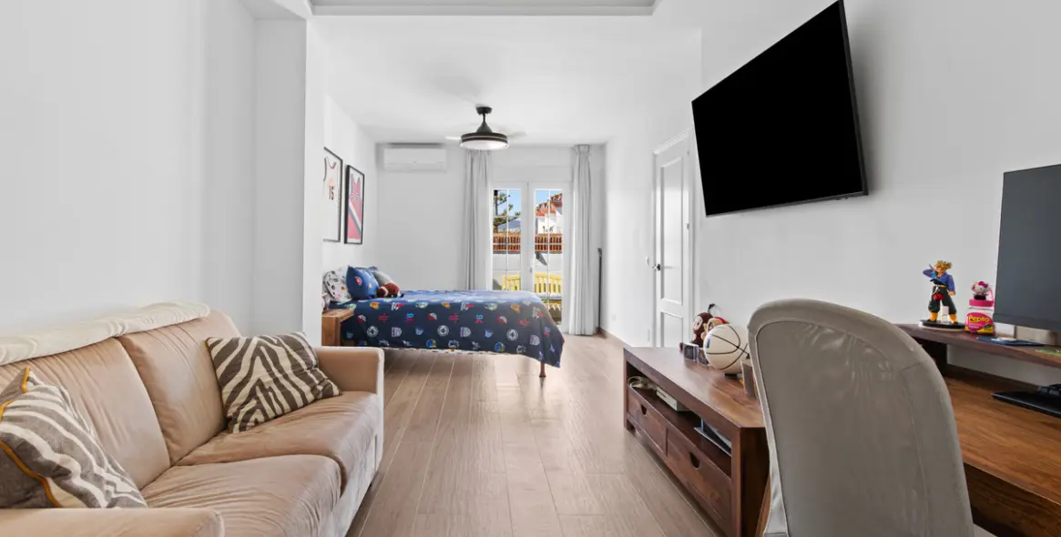 Продажа таунхауса в Guadalmina Alta 22