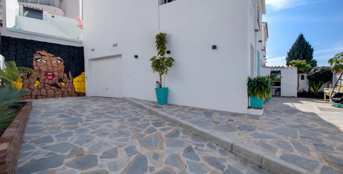 Продажа таунхауса в Guadalmina Alta 35