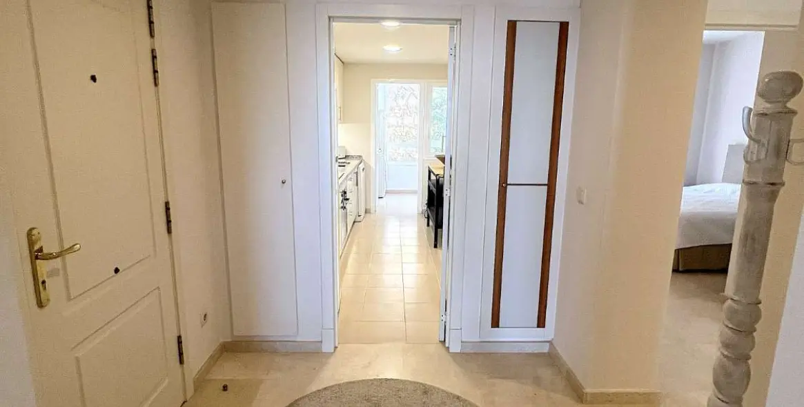 Sale of penthouse in Benahavís 12