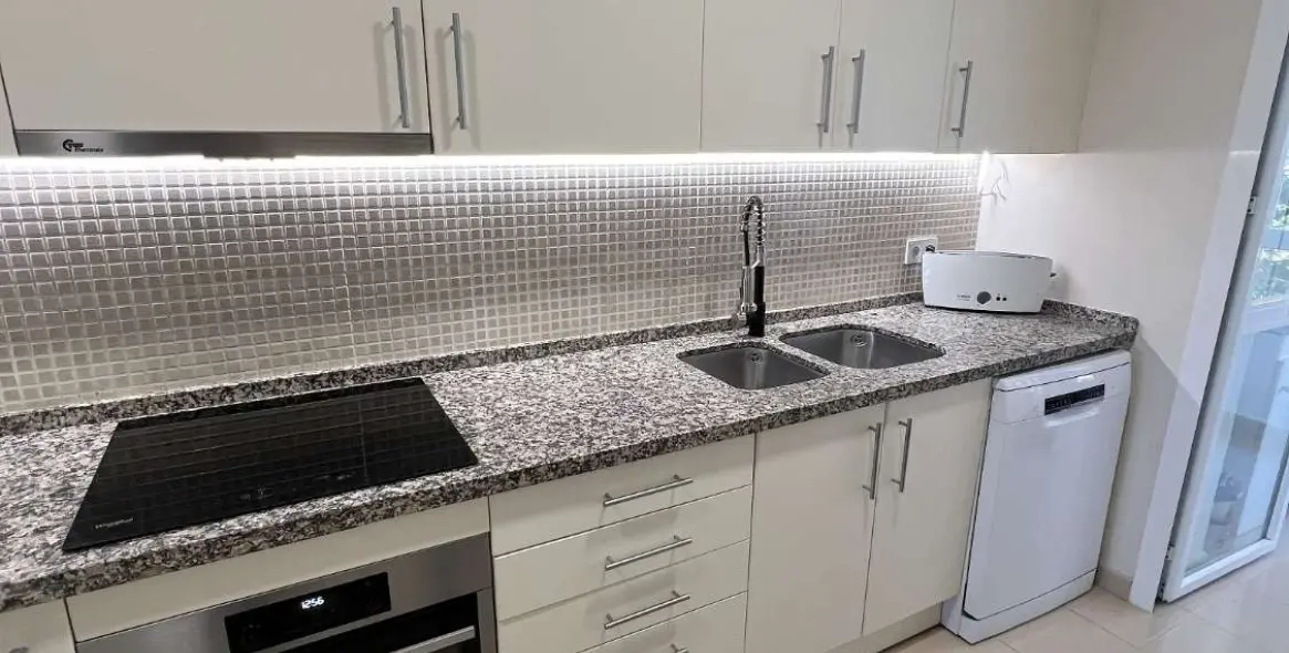 Sale of penthouse in Benahavís 14