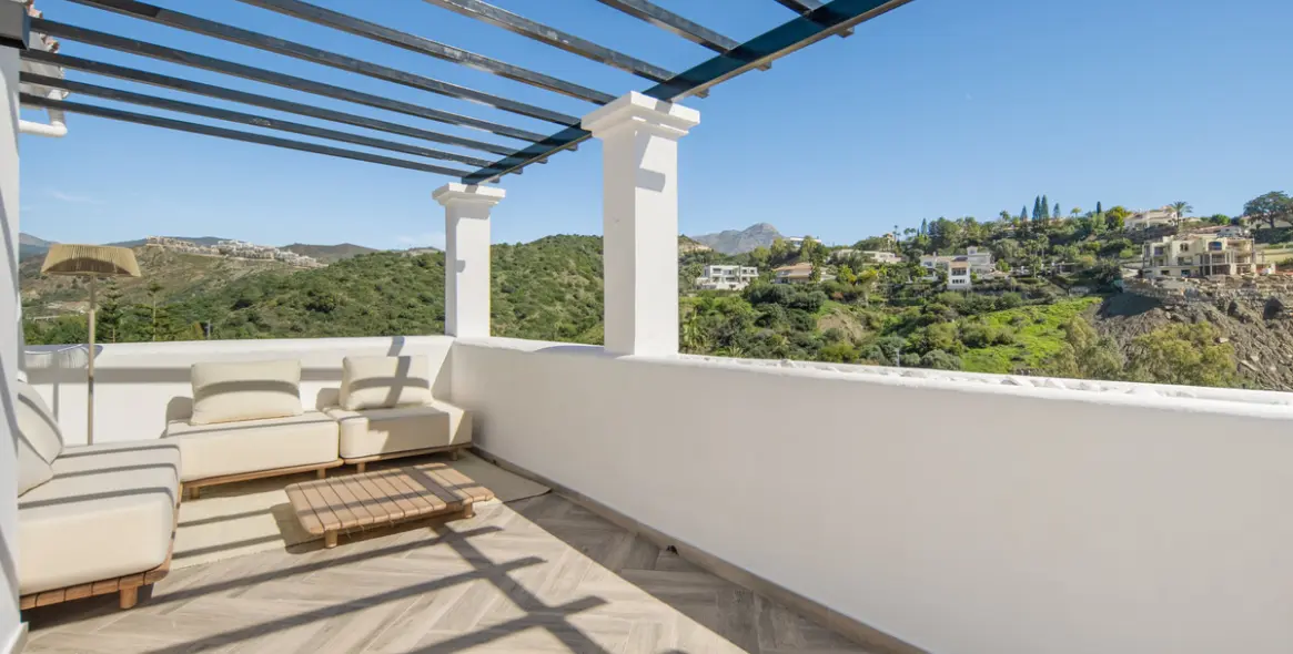 Venta de ático en La Quinta 15