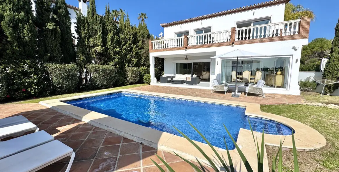 Venta de villa independiente en Calahonda 5