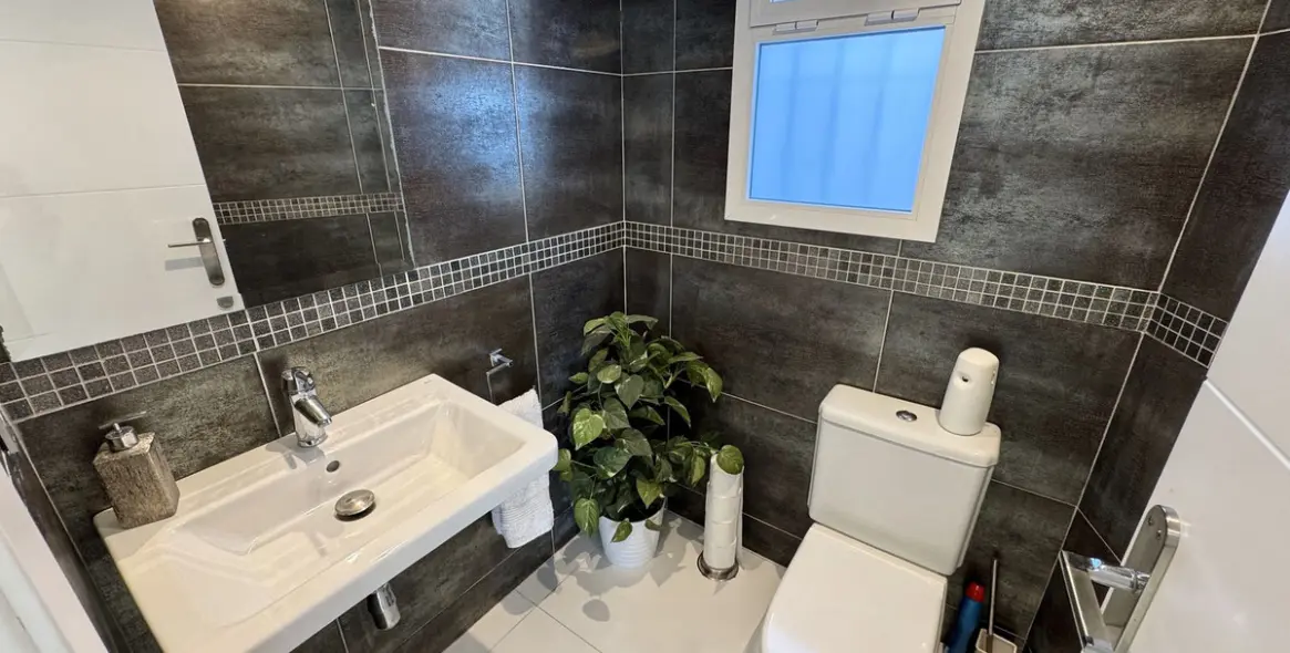 Venta de villa independiente en Calahonda 8