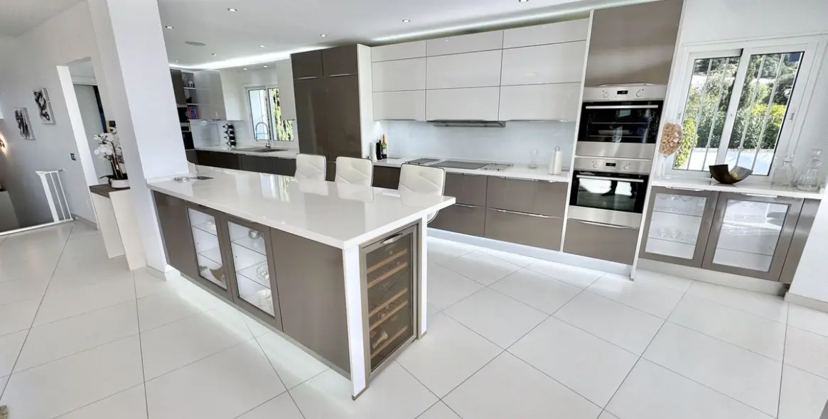 Venta de villa independiente en Calahonda 10