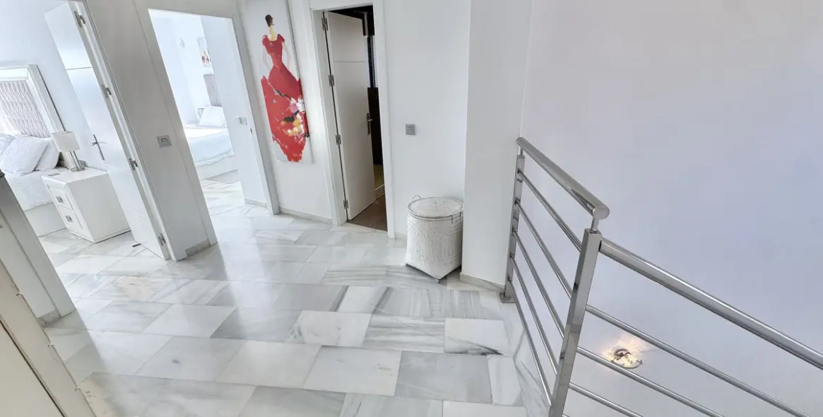 Venta de villa independiente en Calahonda 14