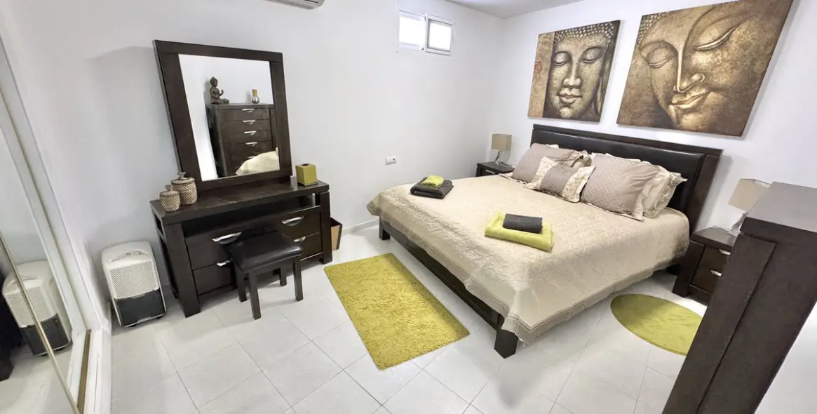 Продажа  отдельно стоящей виллы в Calahonda 27