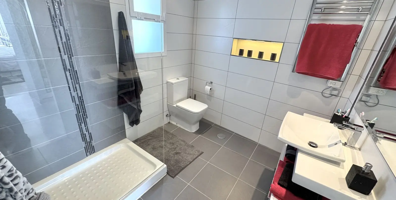 Sale of detached villa in Calahonda 20
