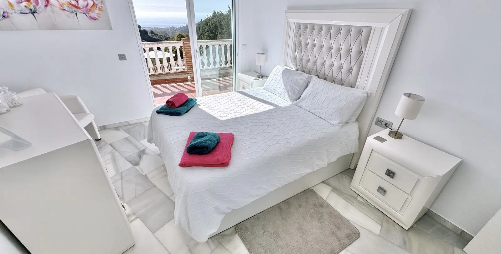 Sale of detached villa in Calahonda 21