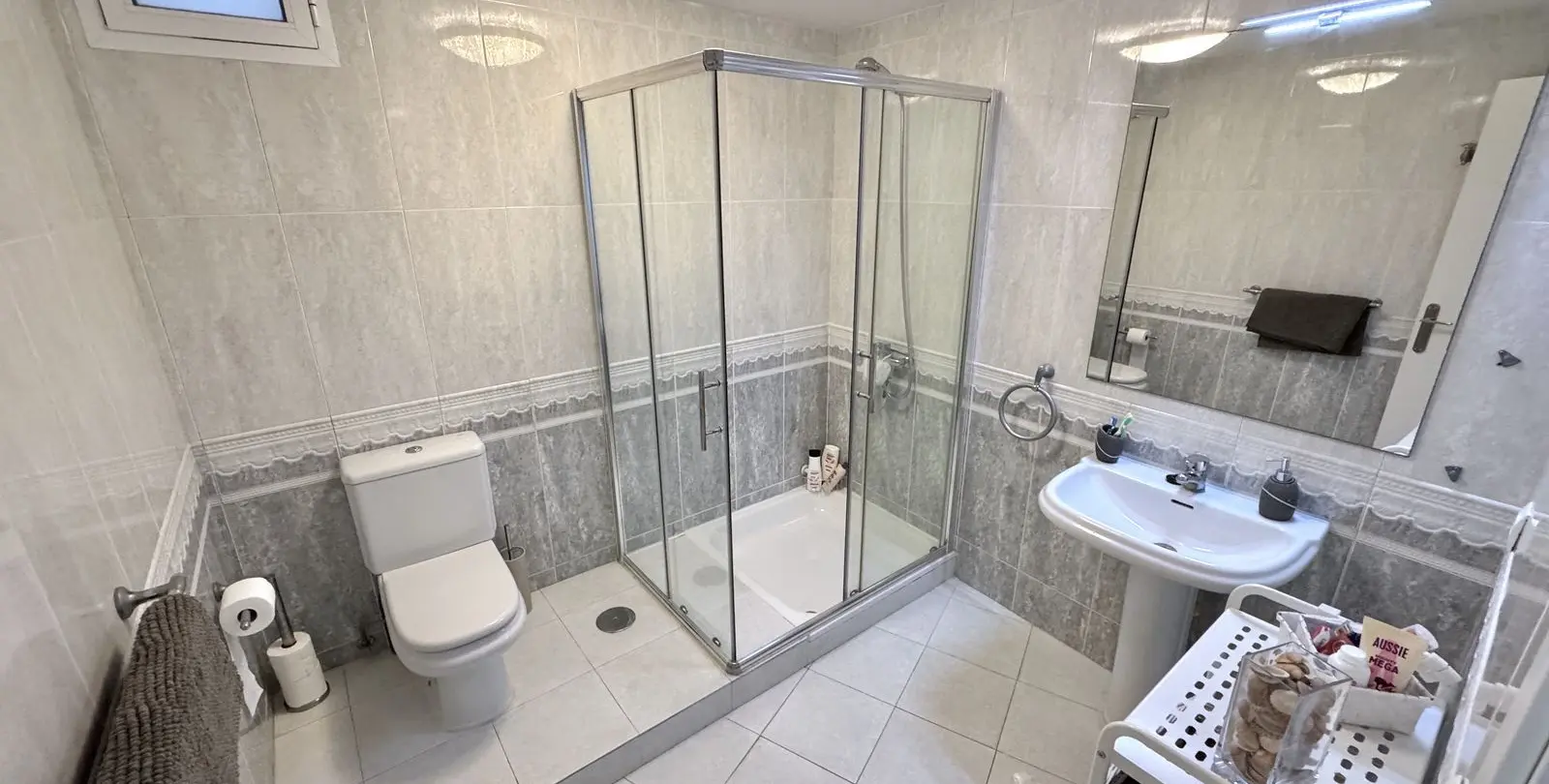 Sale of detached villa in Calahonda 28