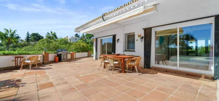 Venta de villa independiente en Calahonda 2