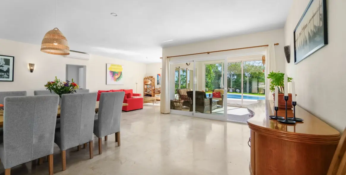 Venta de villa independiente en Calahonda 7