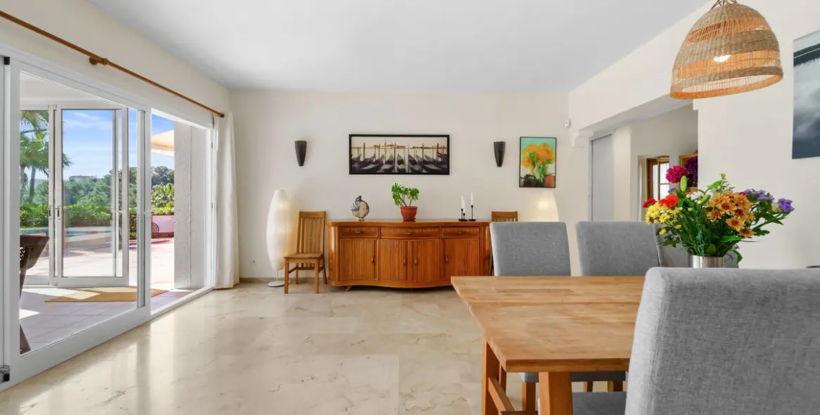 Venta de villa independiente en Calahonda 8