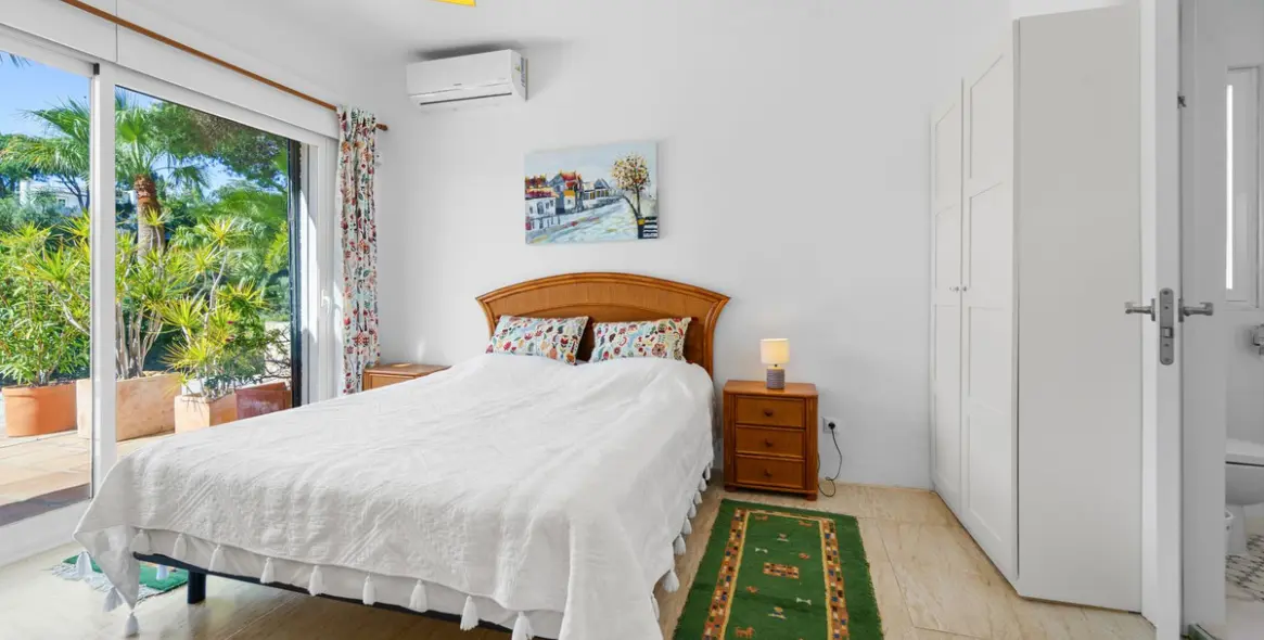 Venta de villa independiente en Calahonda 17