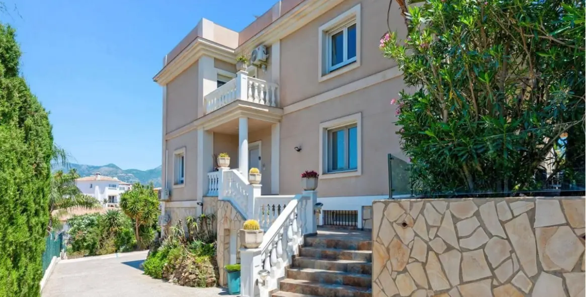 Venta de villa independiente en Campo Mijas 11