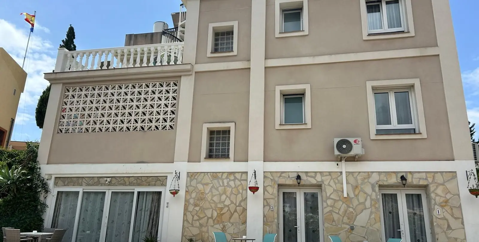 Продажа  отдельно стоящей виллы в Campo Mijas 13