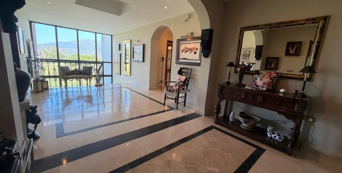 Venta de villa independiente en La Cala Golf 9