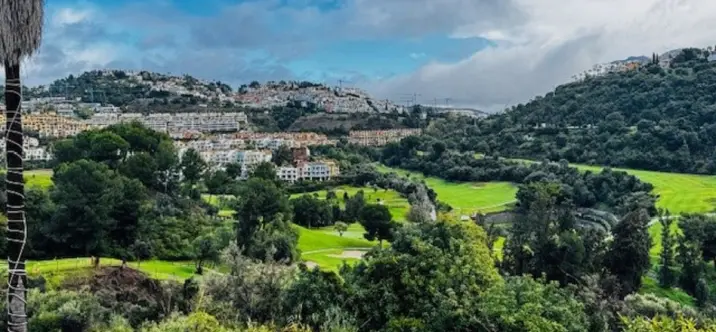 Venta de villa independiente en Benahavís 1