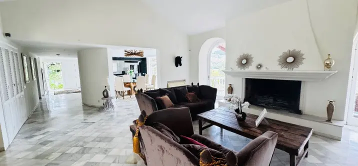 Venta de villa independiente en Benahavís 2