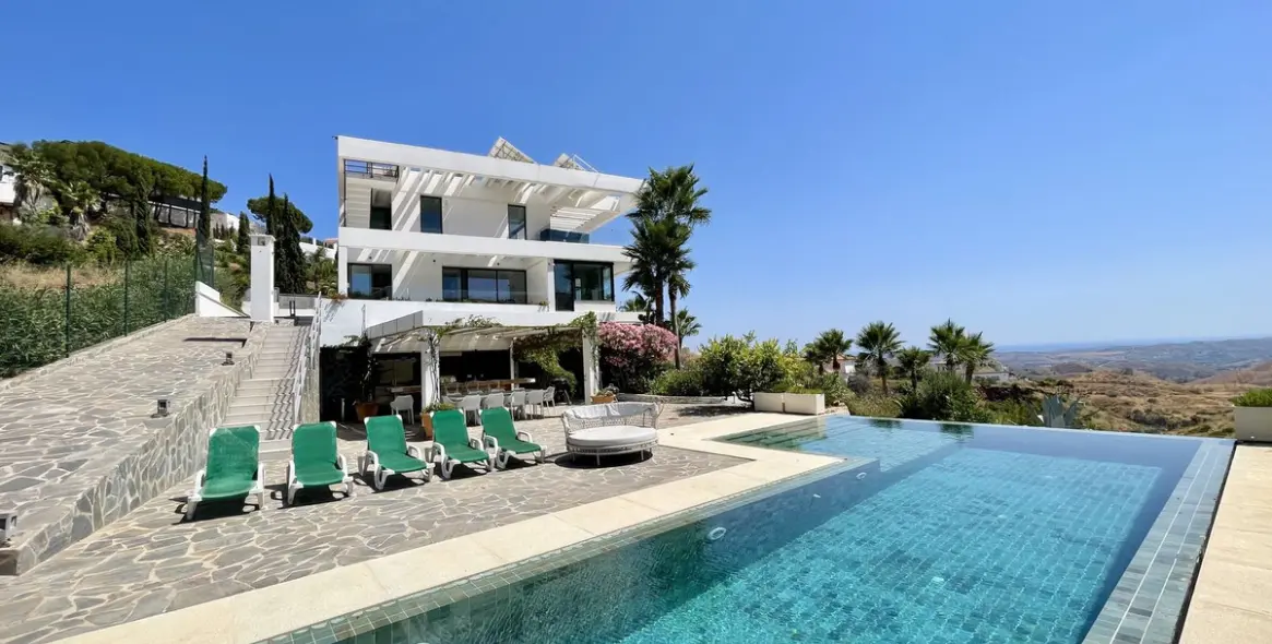 Venta de villa independiente en Mijas 1