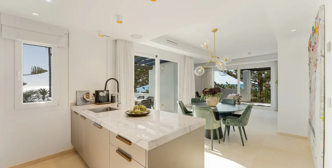 Venta de ático en San Pedro de Alcántara 8