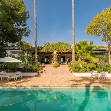 Venta de villa independiente en Los Flamingos