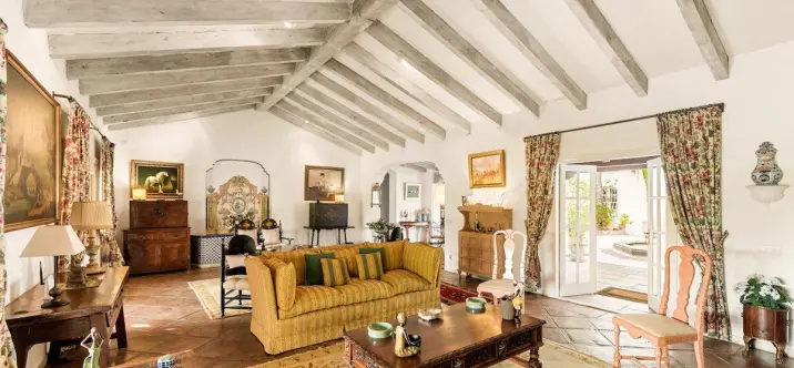 Venta de villa independiente en Los Flamingos 3