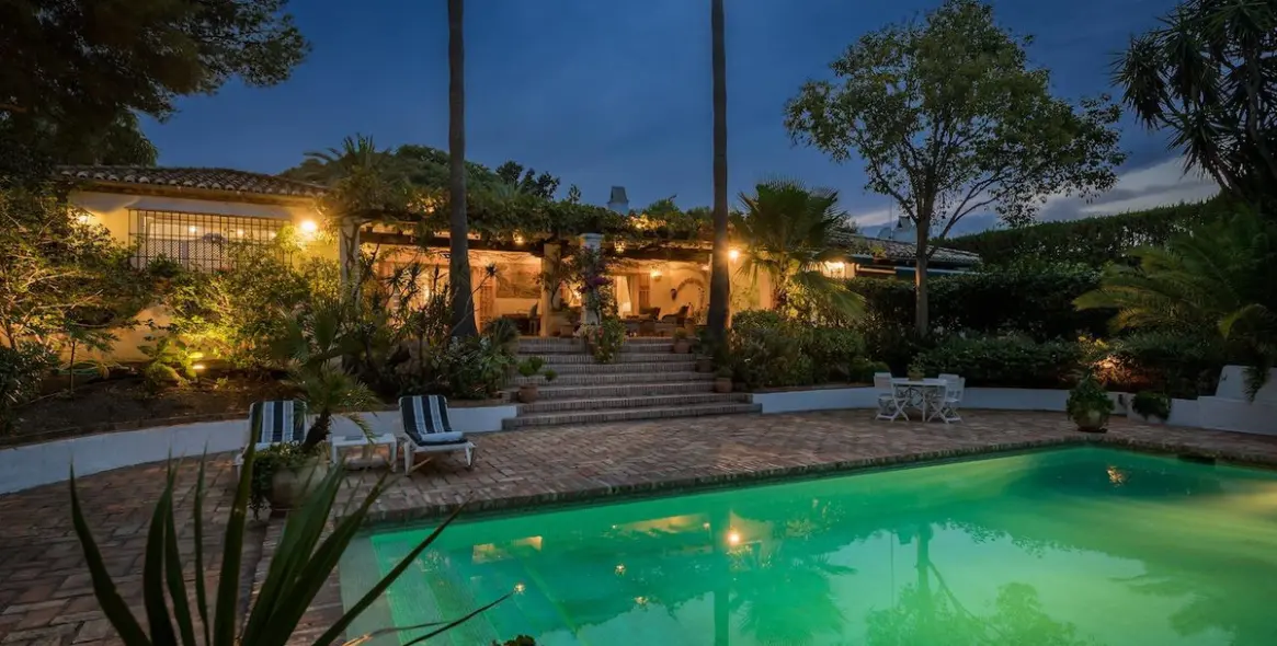 Venta de villa independiente en Los Flamingos 15