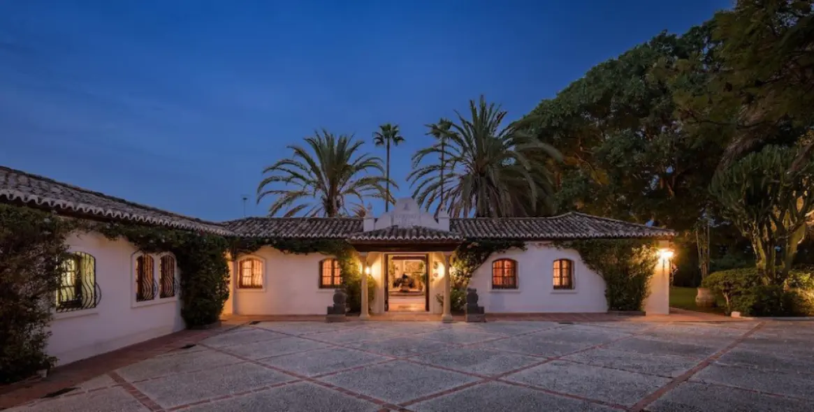 Venta de villa independiente en Los Flamingos 18