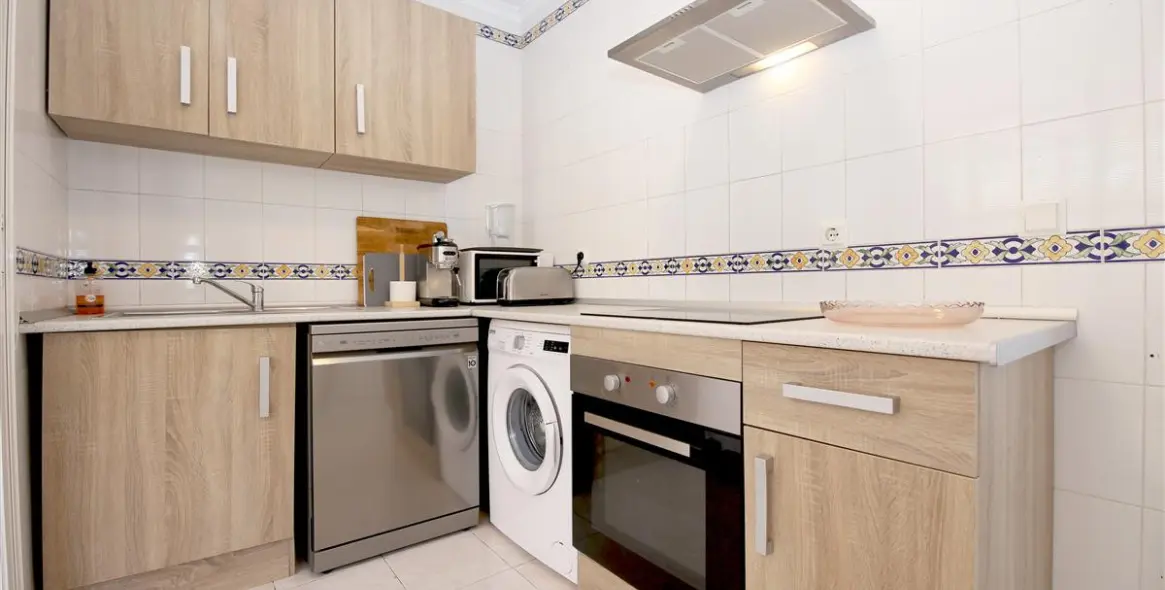 Short-term rent of townhouse in Estepona 7