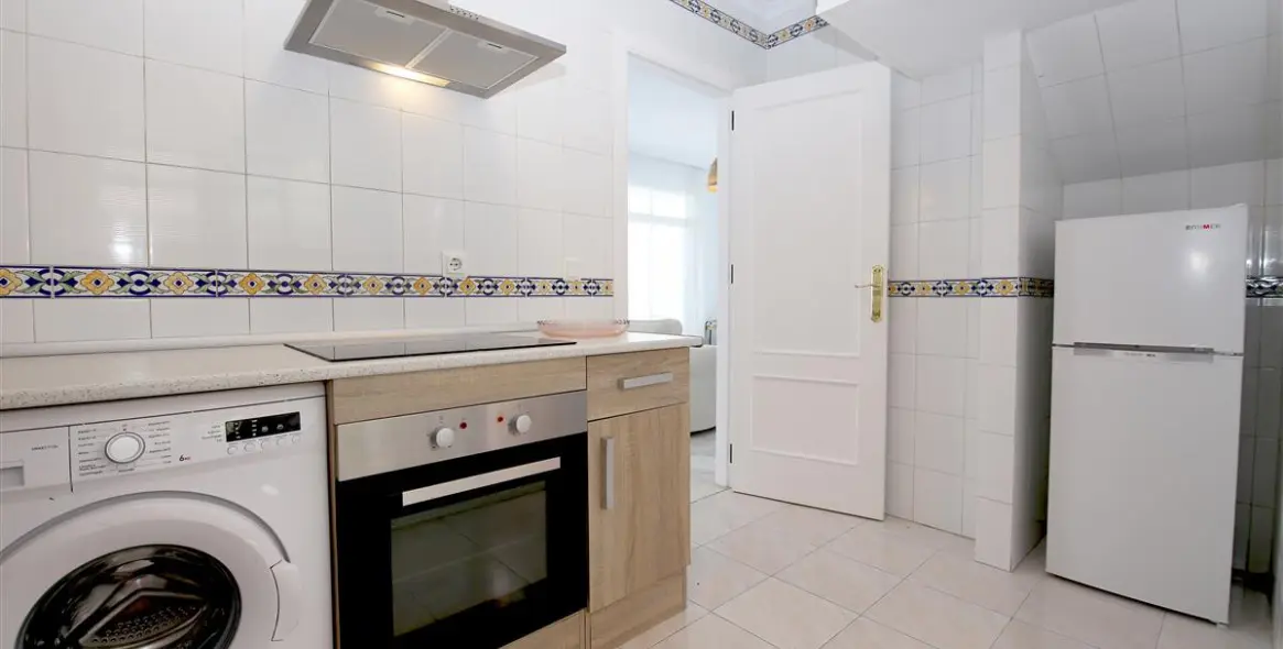 Short-term rent of townhouse in Estepona 8