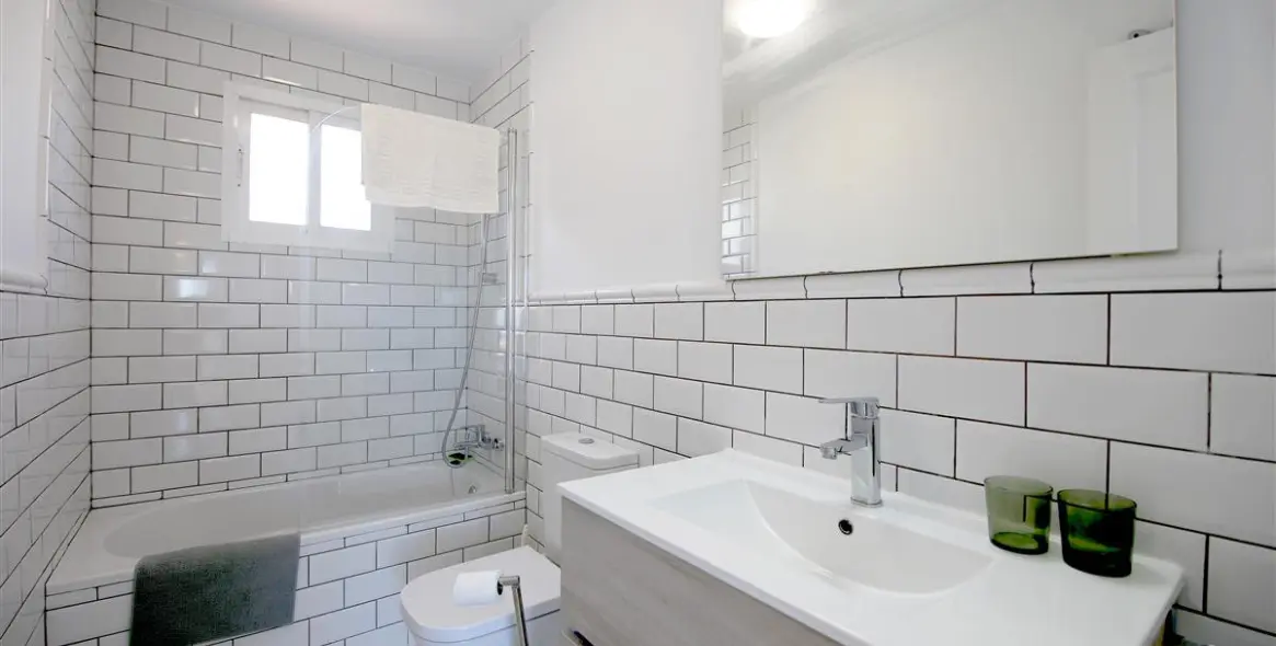 Short-term rent of townhouse in Estepona 20