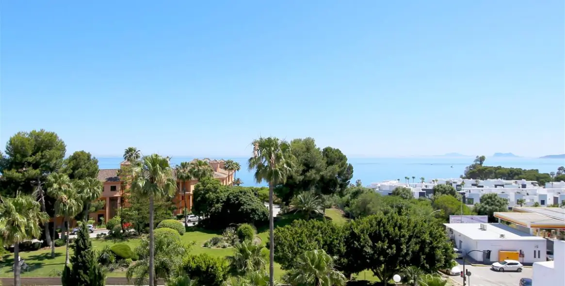Short-term rent of townhouse in Estepona 21