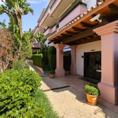 Long-term rent of ground floor apartment in Río Real