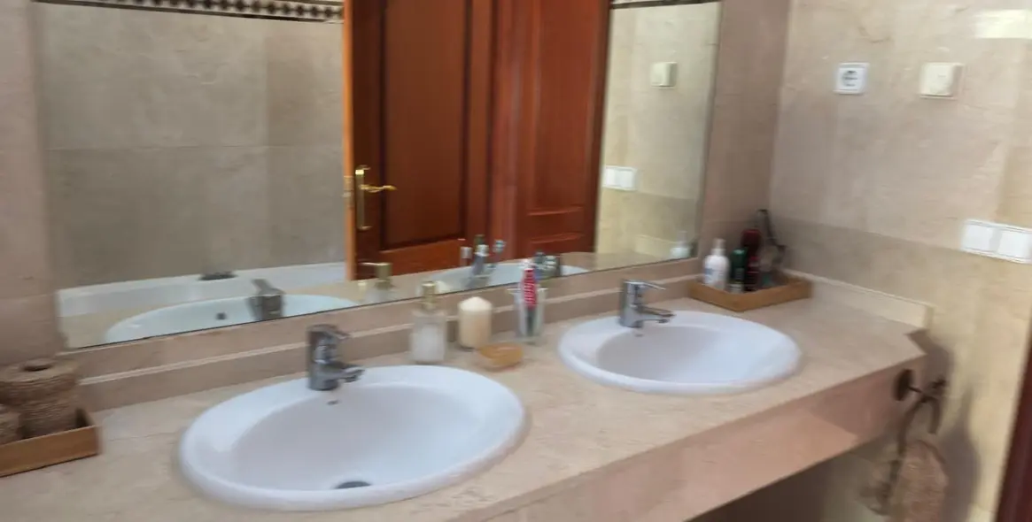 Long-term rent of ground floor apartment in Río Real 12